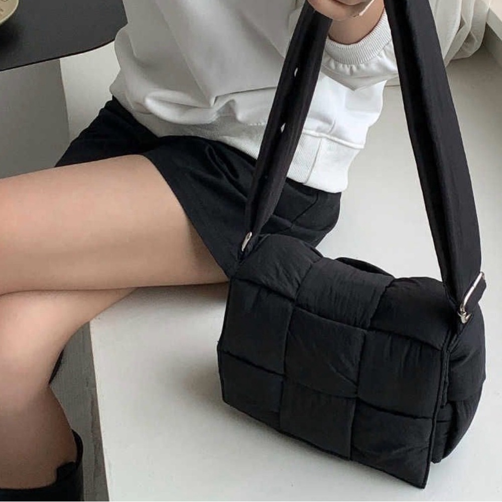 Black Puffer Nylon Quilted Shoulder Crossbody Bag Adjustable Strap Gorpcore Work - Picture 6 of 13